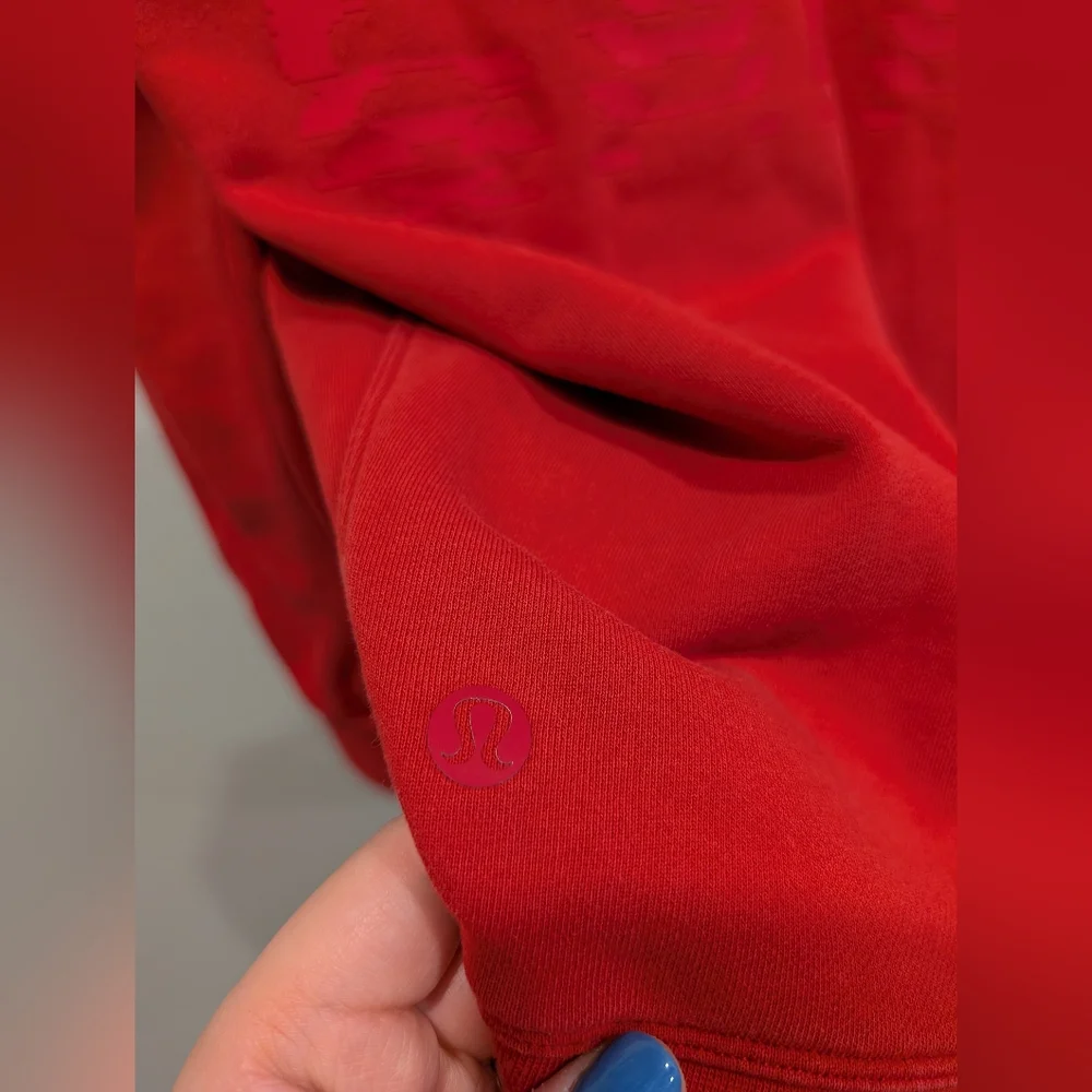 Lululemon Red Upcycled Crewneck Sweatshirt – One of a Kind - Picture 5 of 8